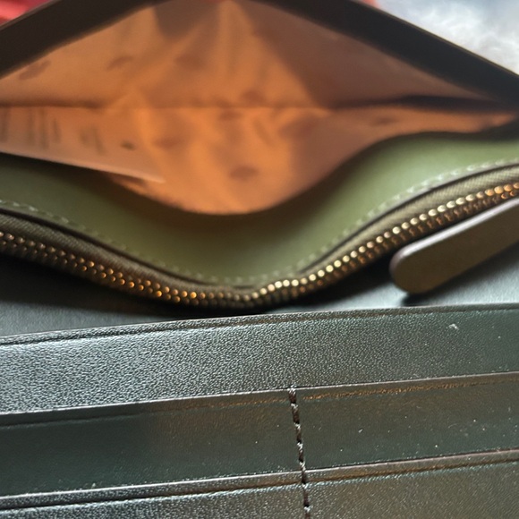 Kate Spade Nadine Medium Two-Tone Detailed Clutch - Picture 12 of 13